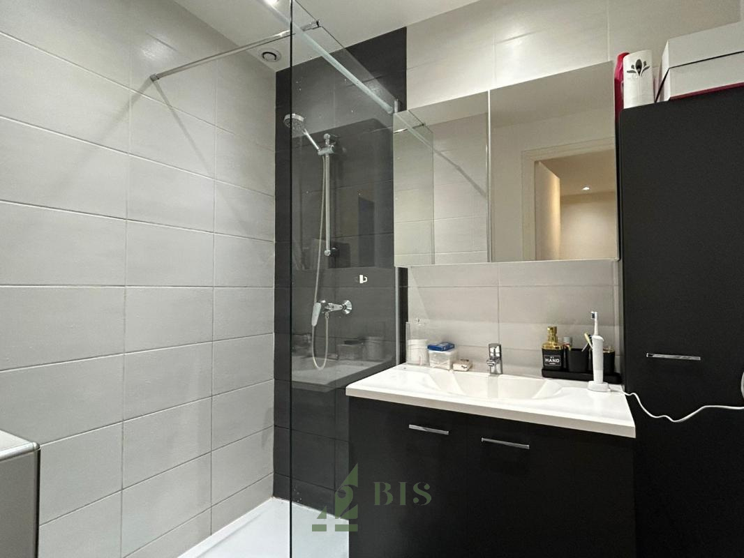 APPARTEMENT T3 PROCHE GARE | 42 Bis